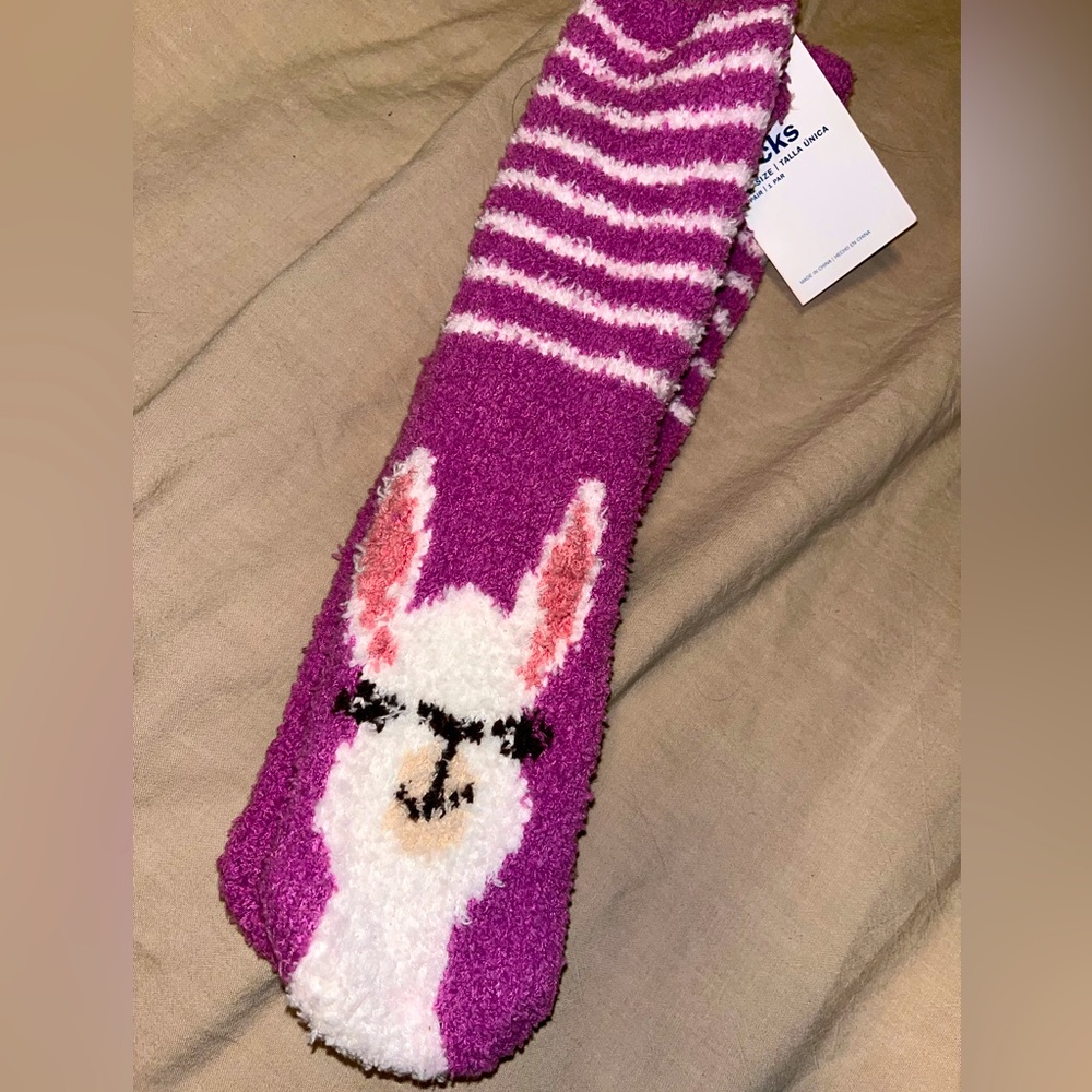 Llama cozy fuzzy slipper socks NWT